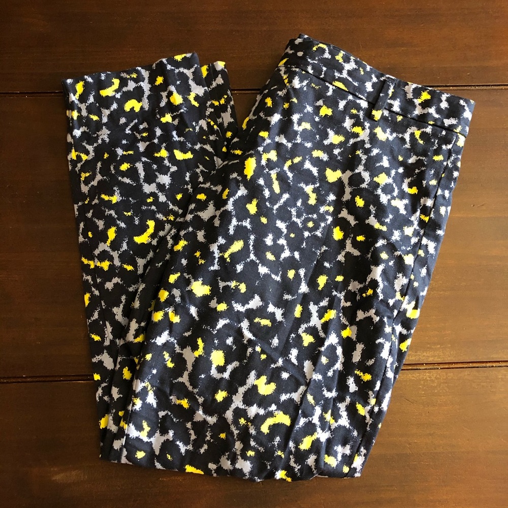 GAP | Slim Cropped Pants Size 8